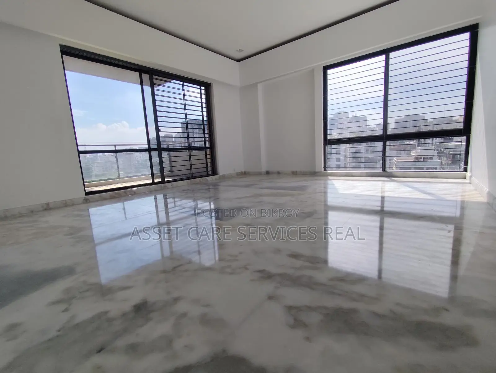 Gorgeous Marvel Lake View Gym-Pool New Apartment Rent North Gulshan