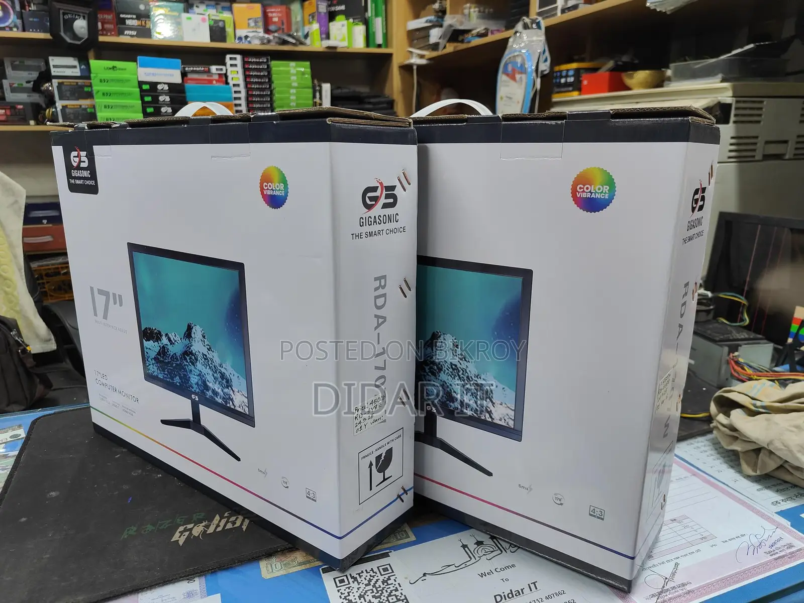 এক বছরের অফিসিয়াল ওয়ারেন্টি সহ ব্র‍্যান্ড নিউ মনিটর বিক্রয় চলছে