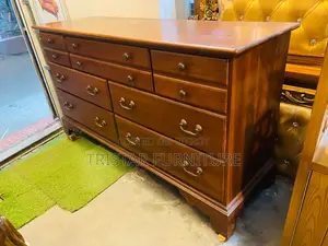 চেরি চিপেনডেল স্টাইলের বেডরুম সেট