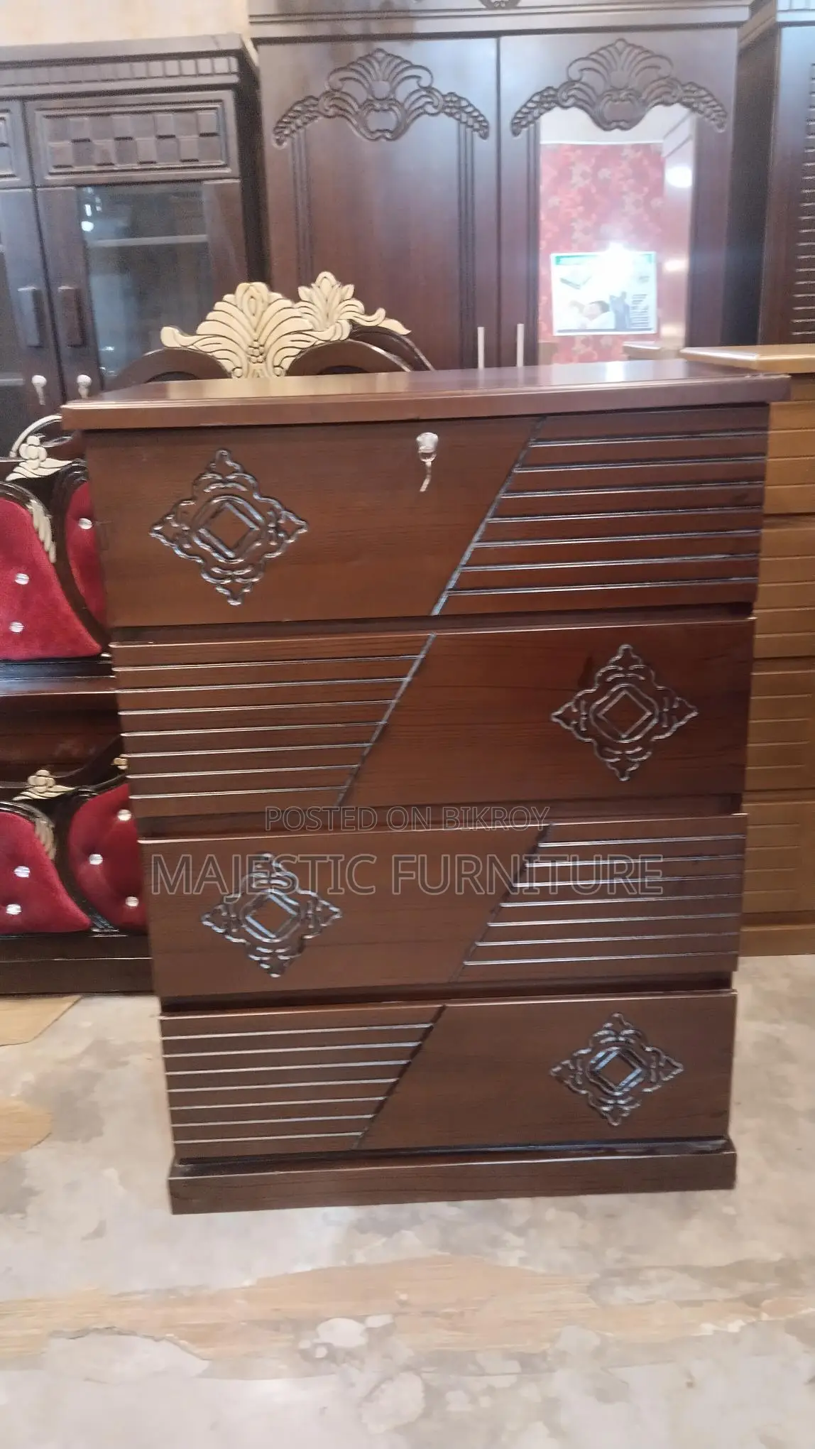 চেস্ট ড্রয়ার। M # 644