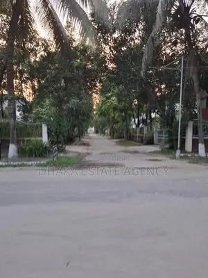 12 Katha Plane Pass G+9