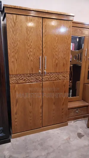 নতুন ২ পাল্লার কানাডিয়ান ওক ভিনিয়ার আলমারি।