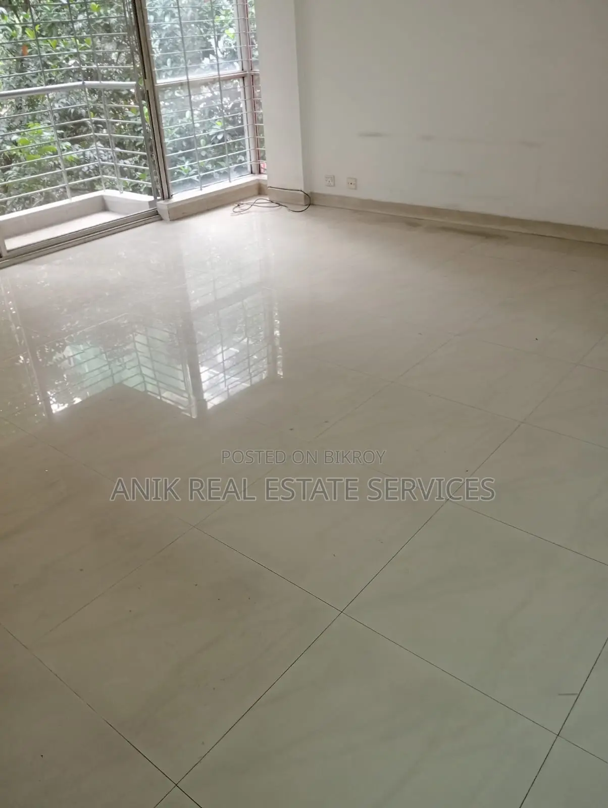 বনানীতে বিলাসবহুল সেমি ফার্নিশড ৩ বেডরুমের ফ্ল্যাট ভাড়া হবে