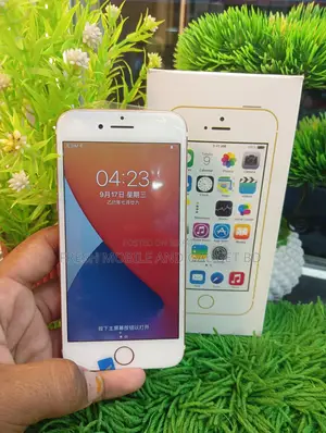 Apple iPhone 7 128 (Brand New)