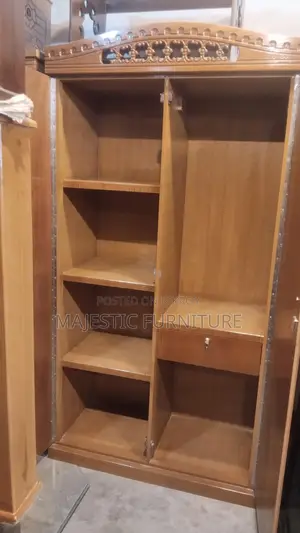 নতুন আলমিরা কানাডিয়ান ওক ভিনিয়ার। মডেল # ৪৯