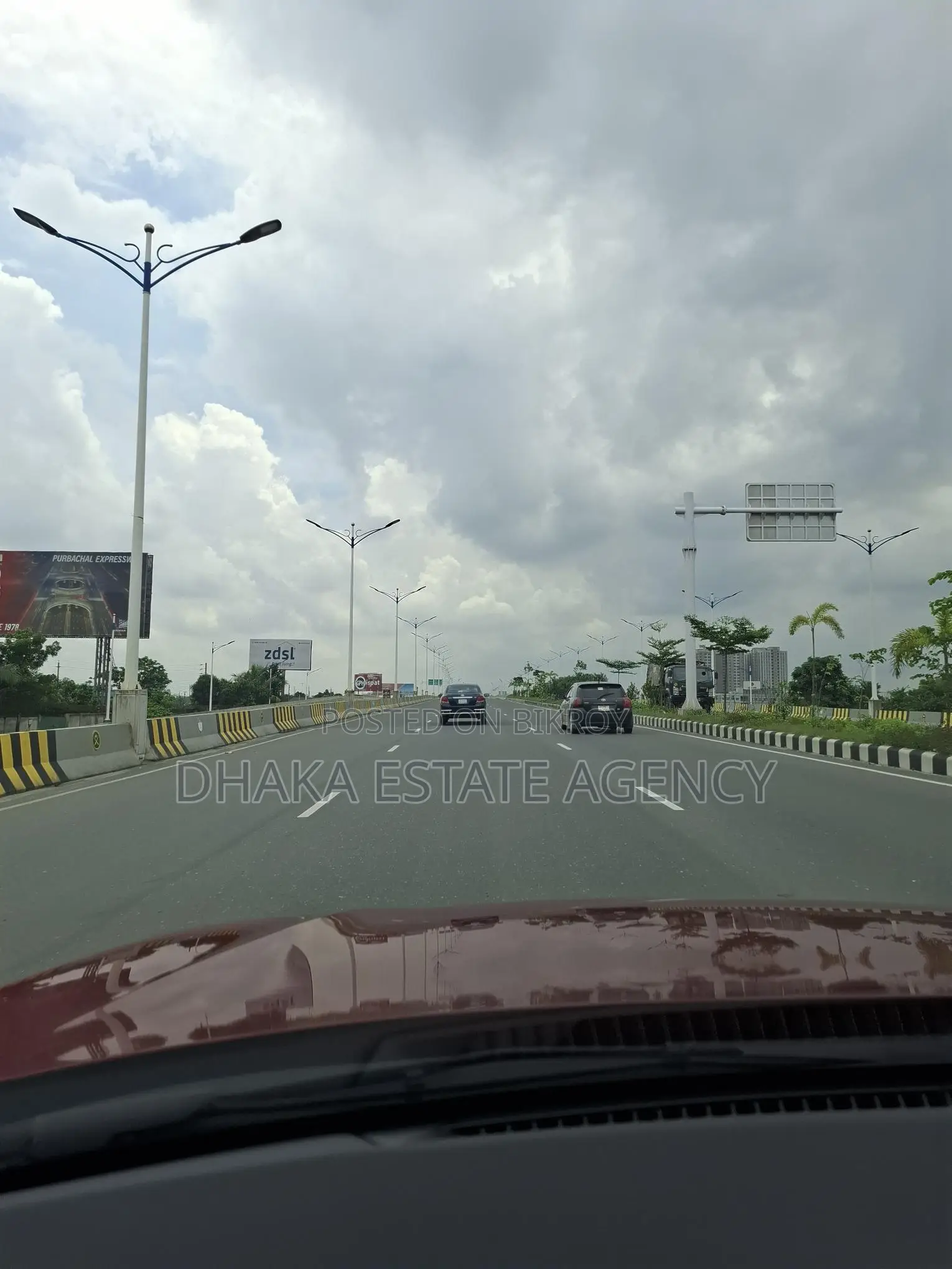 সেক্টর-২৮, দক্ষিণমুখী ৩ কাঠার প্লট বিক্রয়