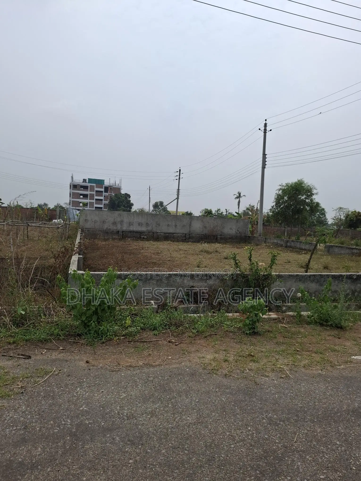 সেক্টর-২৮, দক্ষিণমুখী ৩ কাঠার প্লট বিক্রয়