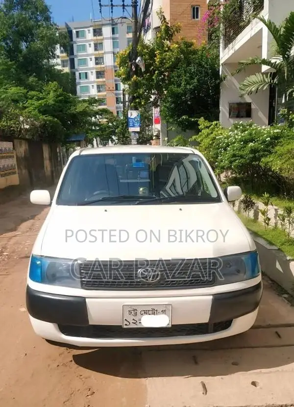 টয়োটা প্রোবক্স জিএল হোয়াইট এডিশন ২০০৫