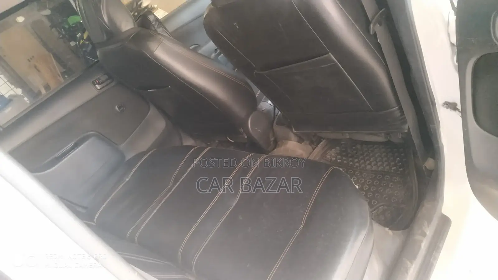 টয়োটা প্রোবক্স জিএল হোয়াইট এডিশন ২০০৫