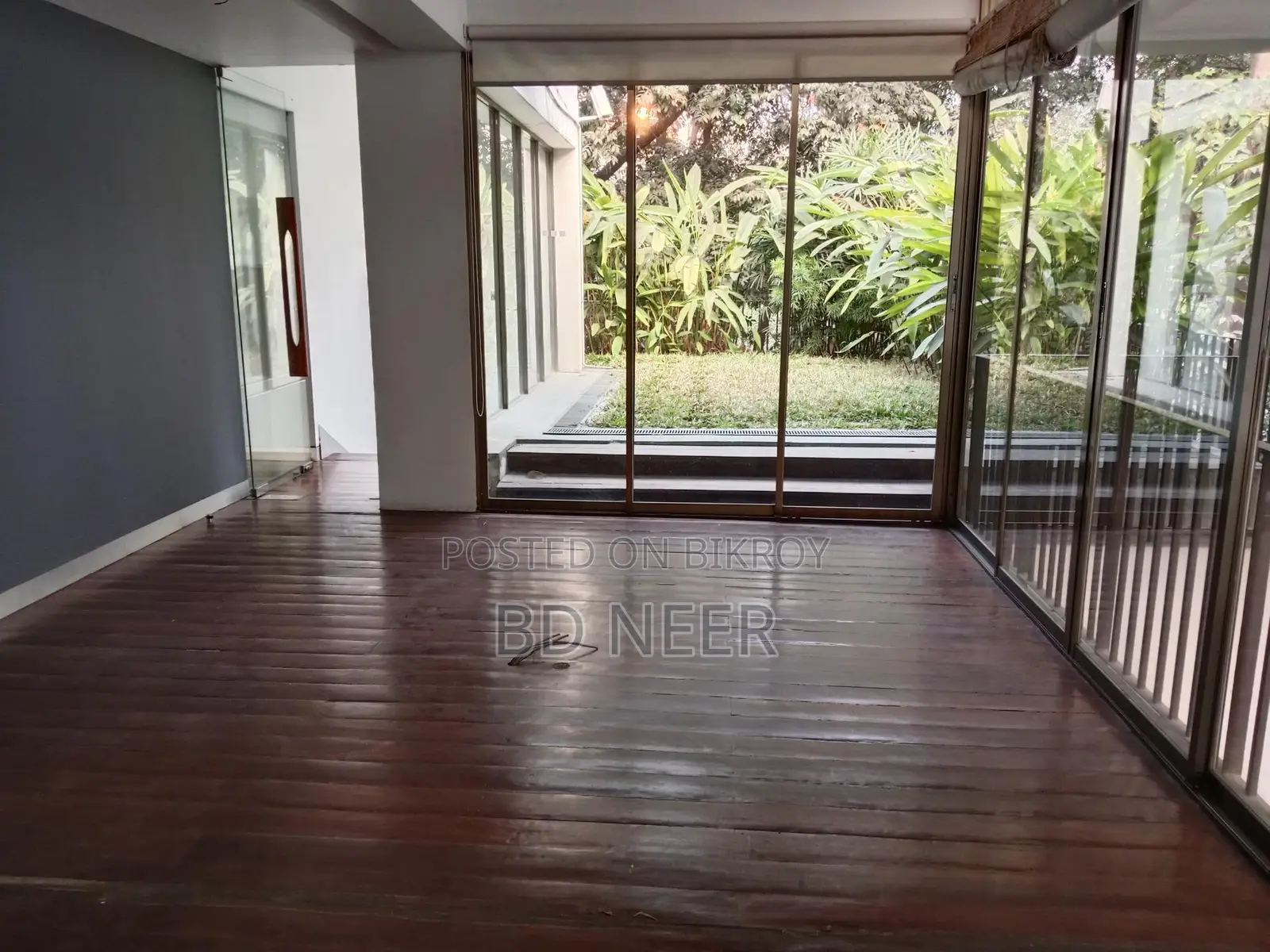 Indipendent triplex 9000 sft house rent in Gulshan 2