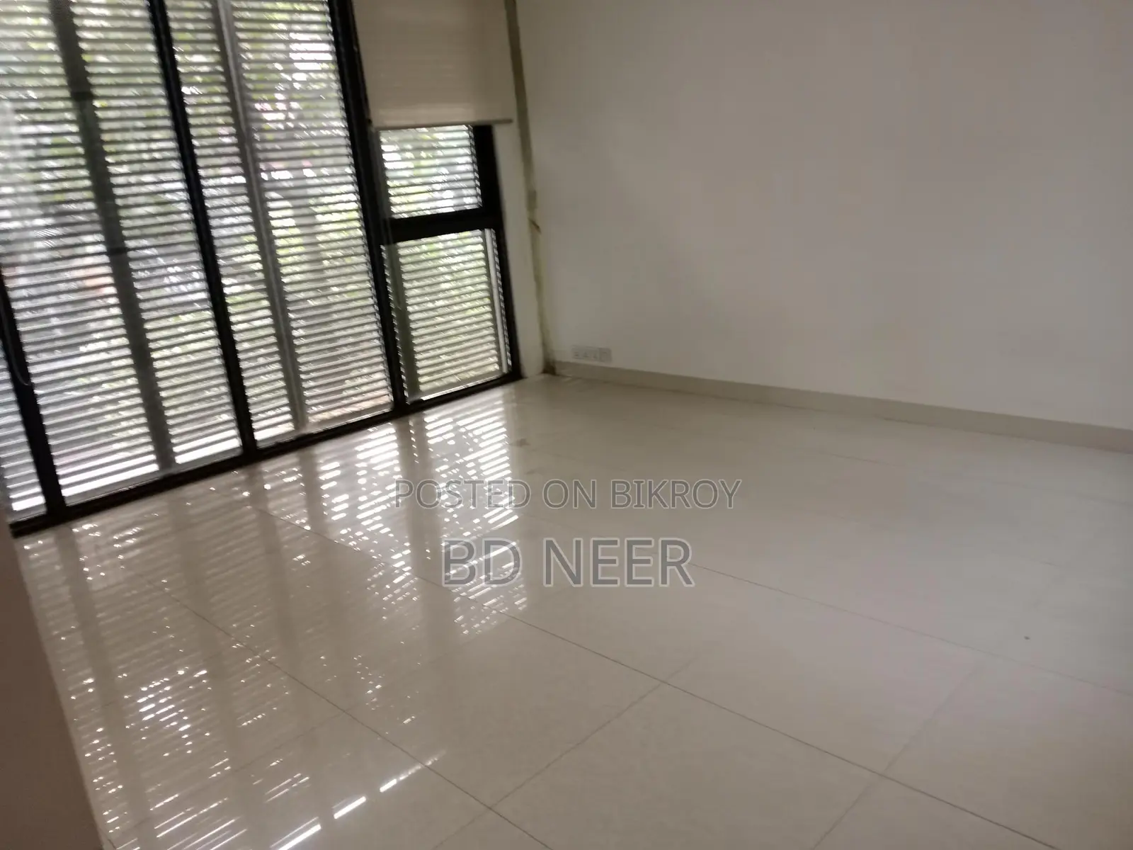 Indipendent triplex 9000 sft house rent in Gulshan 2