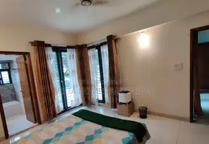 গুলশানের অ্যাসিউরেন্স লেকে ফার্নিশড ৩ বেডরুমের অ্যাপার্টমেন্ট ভাড়ার জন্য