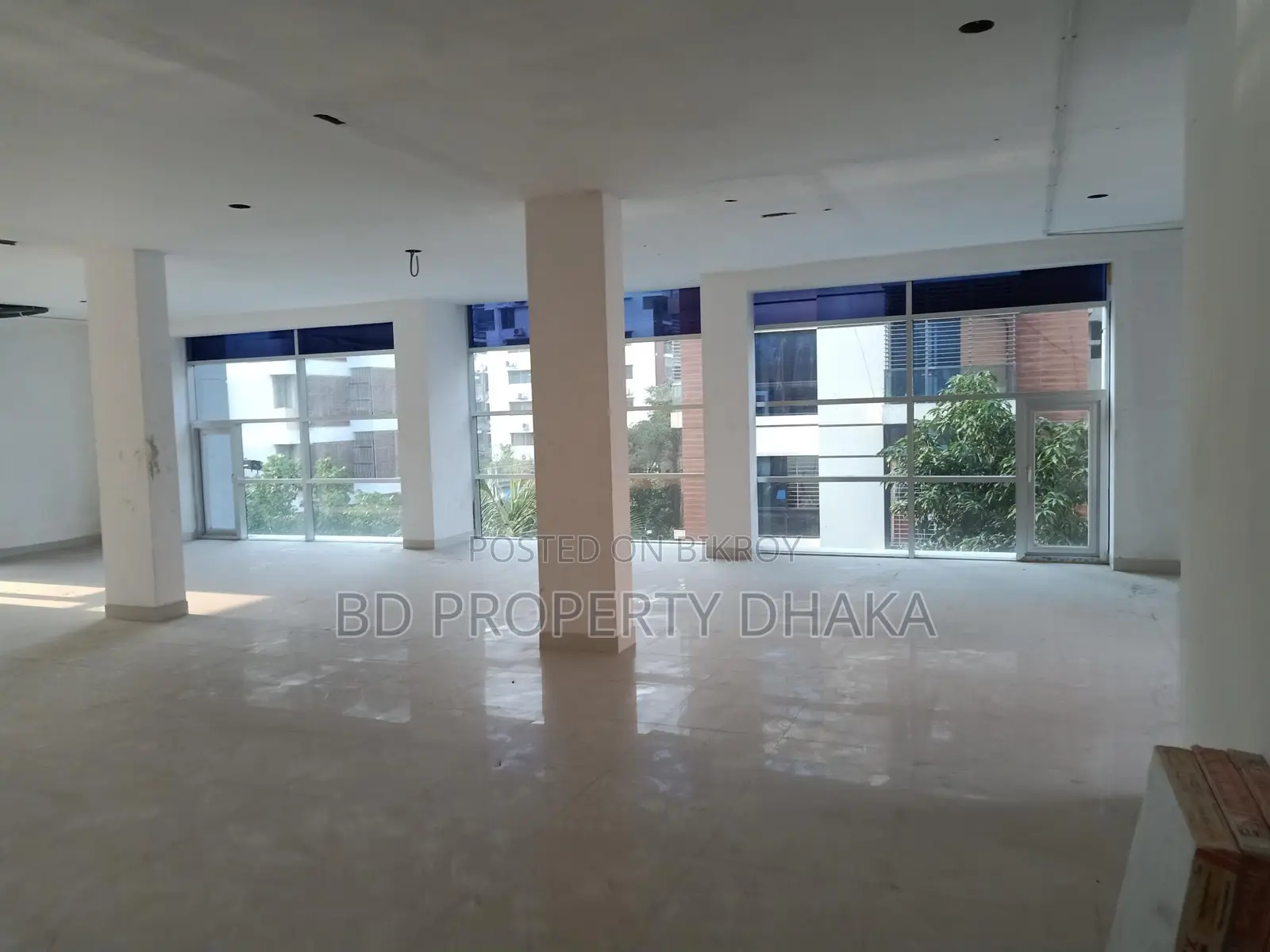 বনানীতে ৪,০০০ বর্গফুটের চমৎকার ওপেন কমার্শিয়াল স্পেস ভাড়া হবে
