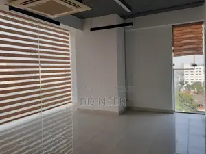 গুলশান এভিনিউতে ভাড়ার জন্য ১৬০০০ বর্গফুটের সেমি ফার্নিশড অফিস স্পেস