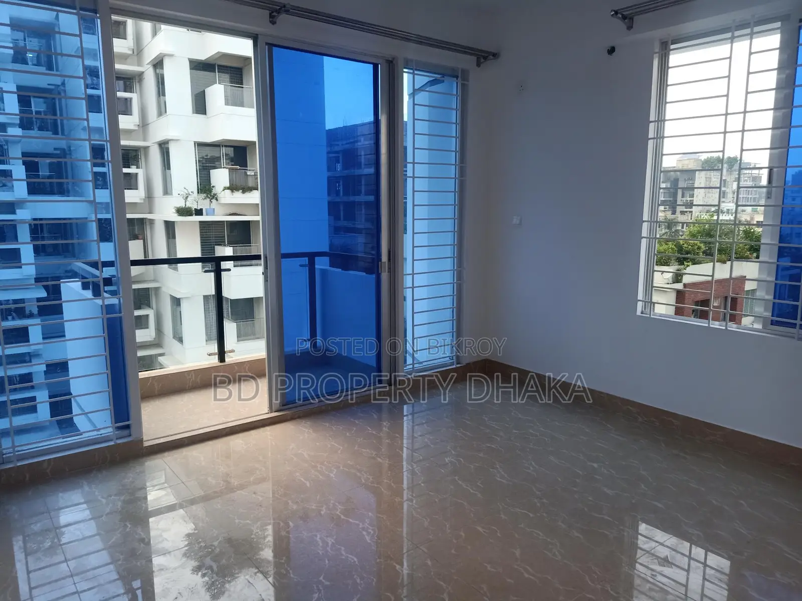 2100 Sqft Un furnished Apt Rent in Banani