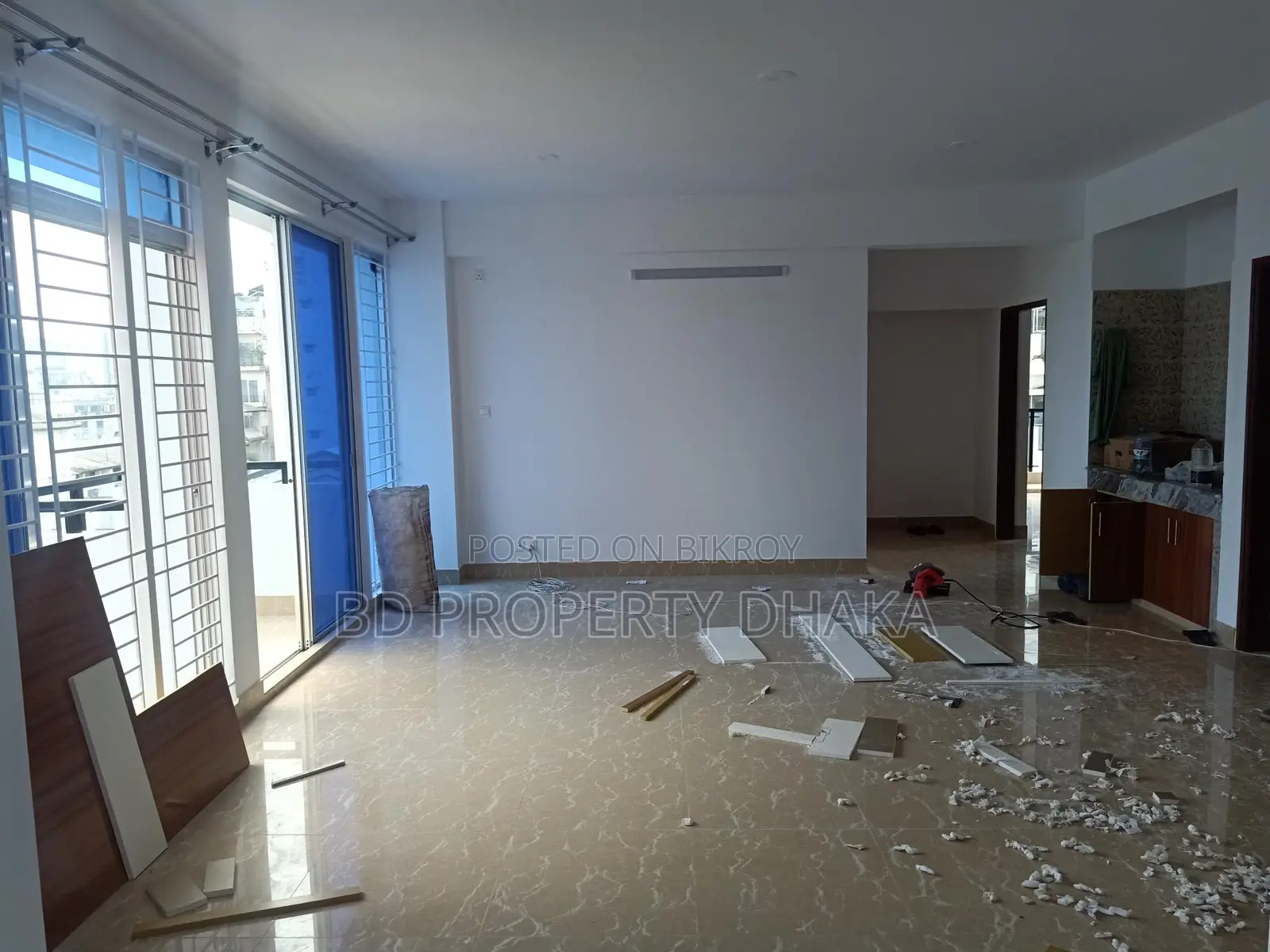 2100 Sqft Un furnished Apt Rent in Banani