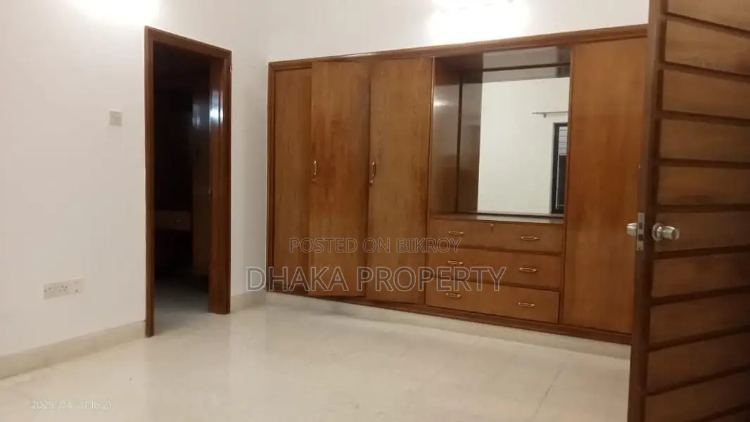 ৪ বেডরুমের বড় ফ্ল্যাট ভাড়া গুলশান ২-এ