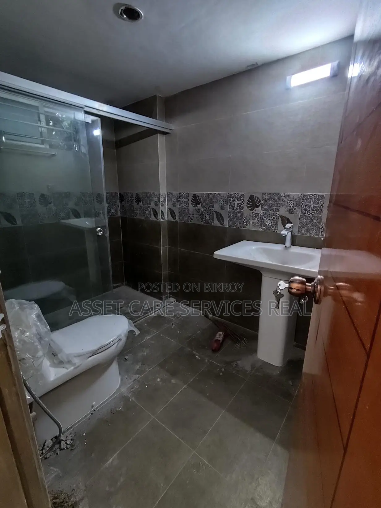North Banani 4Bed Un-Furnished New Apartment Rent