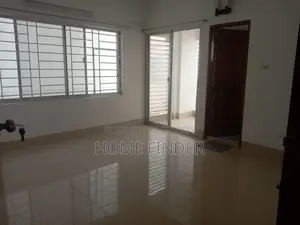 গুলশানে অফিসের জন্য ১১৫০০ বর্গফুটের ডুপ্লেক্স বাড়ি ভাড়া