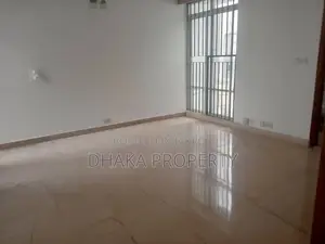 গুলশান-১ এ ৪-বেড-২-কার পার্কিং সহ চমৎকার অ্যাপার্টমেন্ট ভাড়া