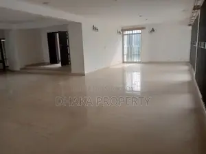 গুলশান-১ এ ৪-বেড-২-কার পার্কিং সহ চমৎকার অ্যাপার্টমেন্ট ভাড়া