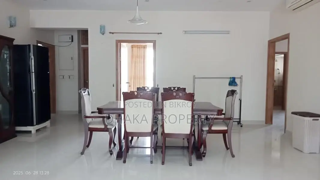 গুলশান কূটনৈতিক এলাকায় ফার্নিশড অ্যাপার্টমেন্ট ভাড়া
