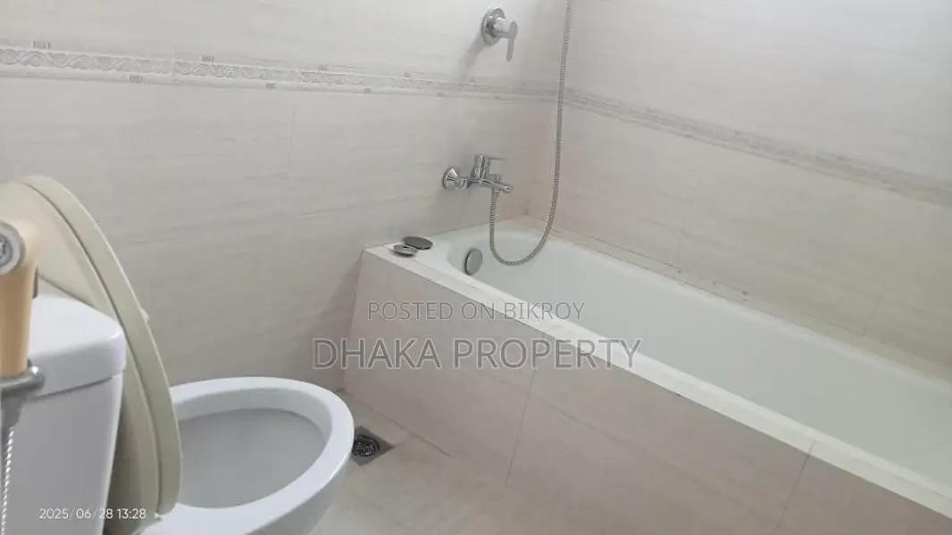 গুলশান কূটনৈতিক এলাকায় ফার্নিশড অ্যাপার্টমেন্ট ভাড়া