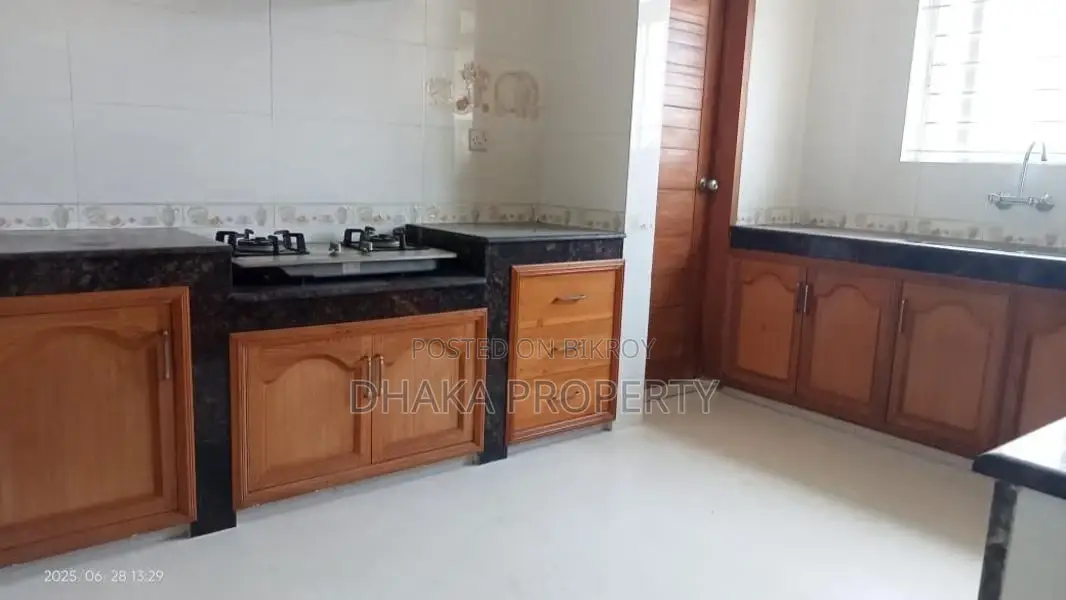 গুলশান কূটনৈতিক এলাকায় ফার্নিশড অ্যাপার্টমেন্ট ভাড়া