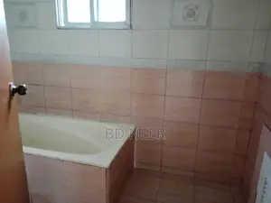 বনানীতে ৩ বেডরুমের অ্যাপার্টমেন্ট ভাড়া হবে