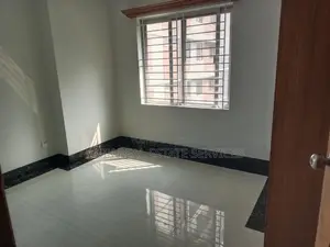 গুলশান ১-এ ভালো মানের ৩ বেডরুমের আন-ফার্নিশড ফ্ল্যাট ভাড়া হবে