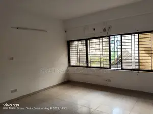 গুলশান ২-এ ২৮৫০ বর্গফুটের অফিস স্পেস ভাড়া।