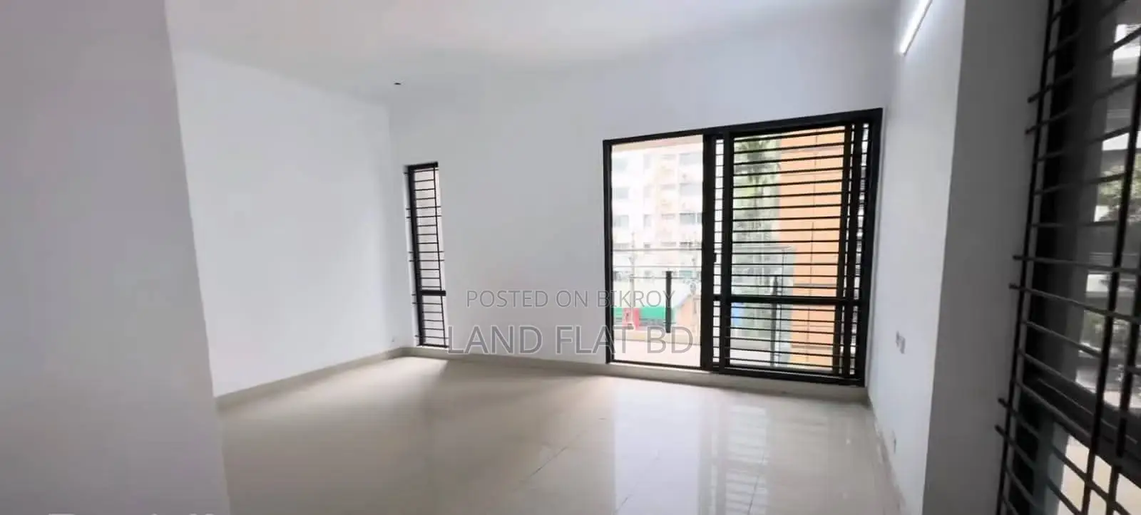 Diplomatic Zone in Baridhara, Luxurious Flat sale @ 3700 sft 3rd Floor.
