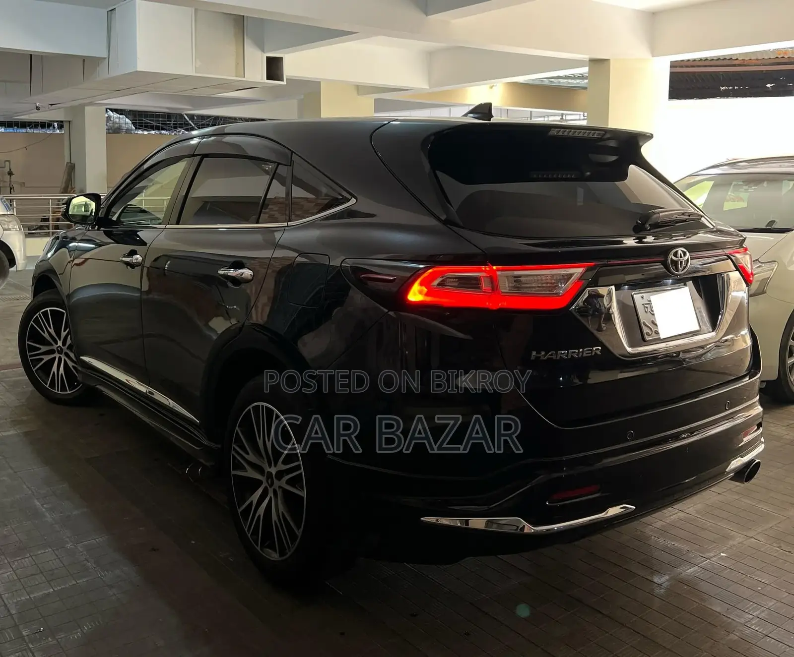 Toyota Harrier Progress Metal Adv 2017