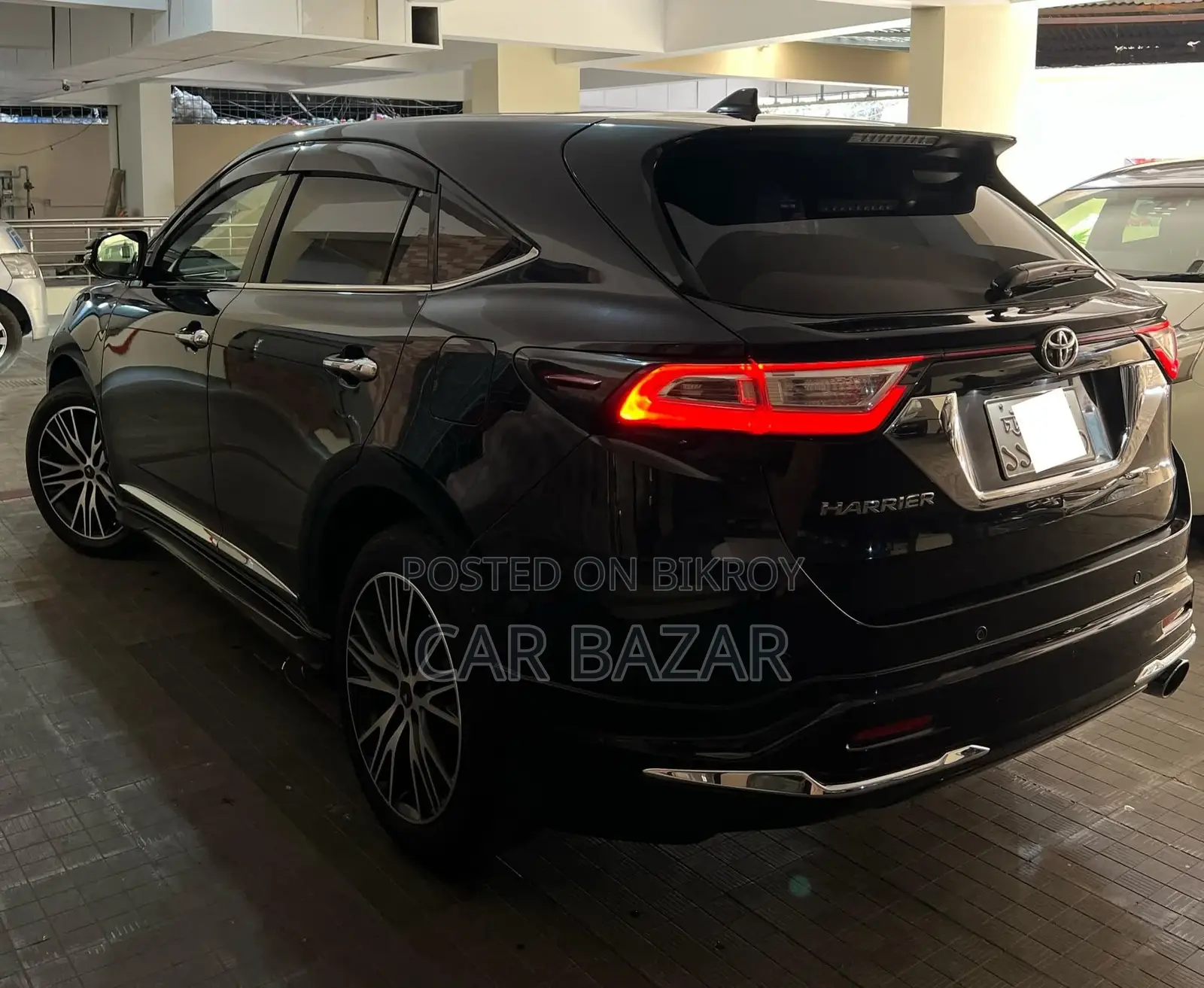 Toyota Harrier Progress Metal Adv 2017