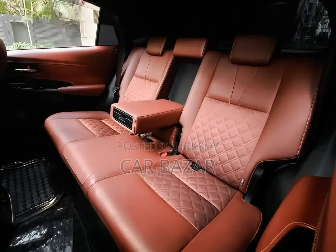 Toyota Harrier Progress Metal Adv 2017