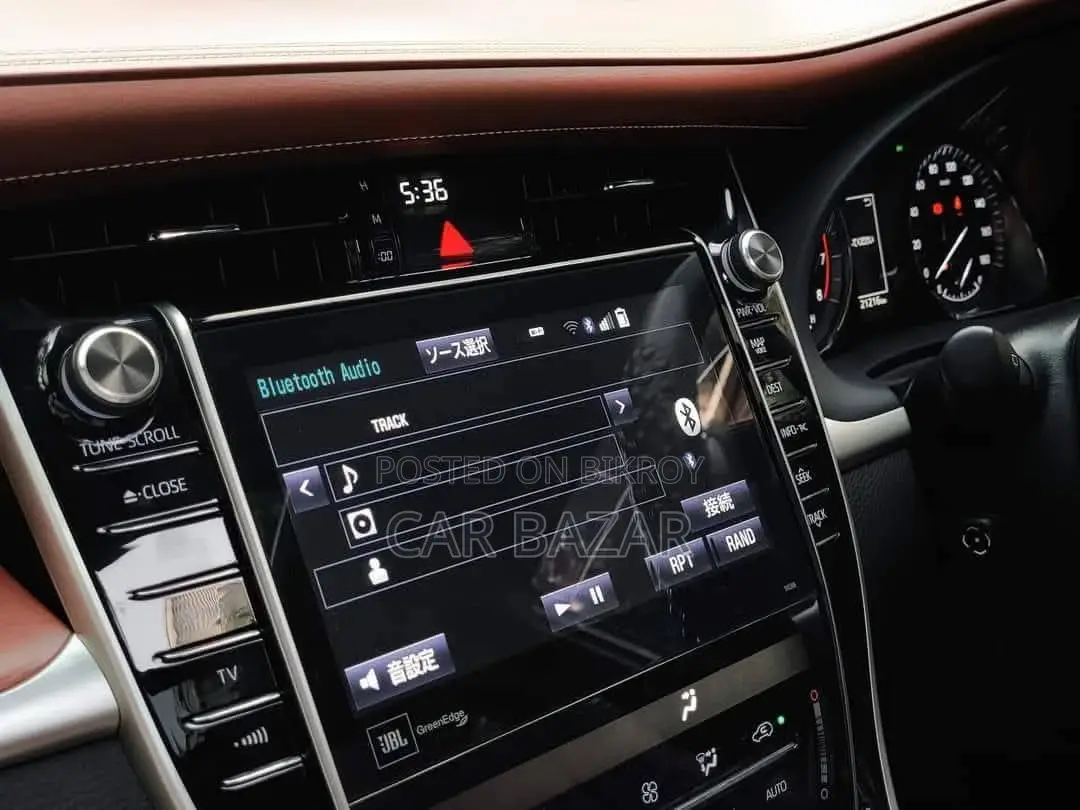 Toyota Harrier Progress Metal Adv 2017
