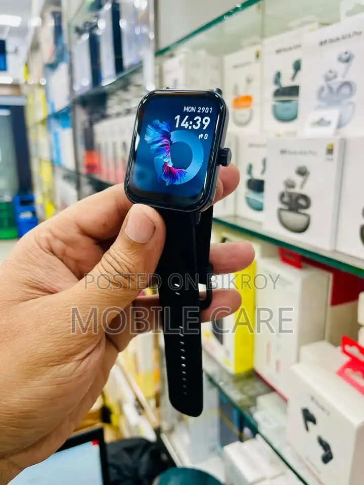 Colmi P81 smart watch