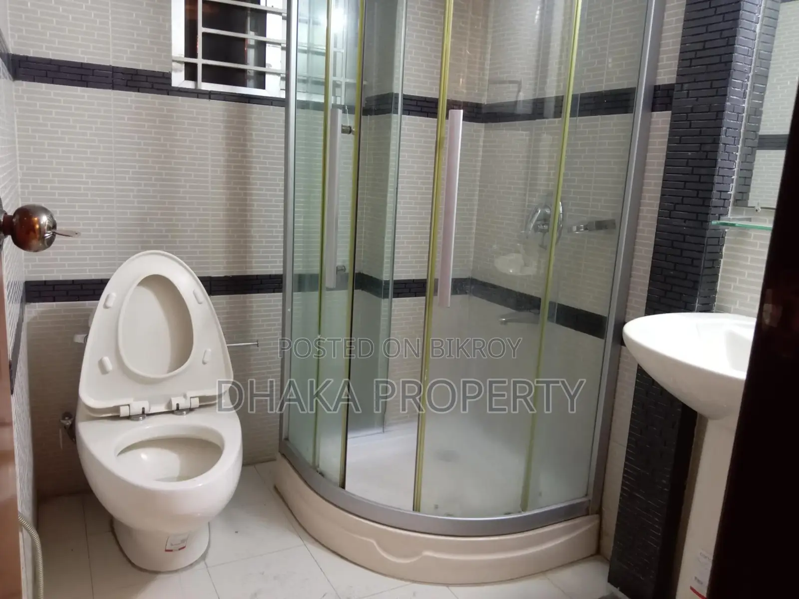 Very Nice (2500-Sqft) 3 Beded Apartment Rent in Gulshan