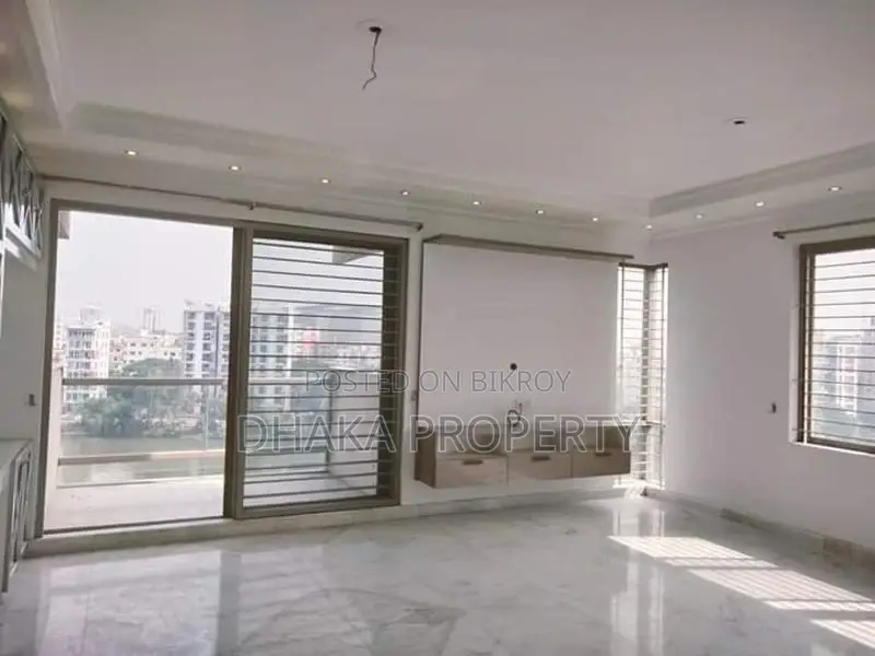 (3500-Sqft)Lake View Luxurious Apartment Rent in Gulshan