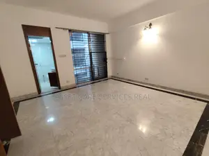 বারিধারা ডিপ্লোম্যাটিক জোনে ৪ বেডরুমের আন-ফার্নিশড এক্সক্লুসিভ অ্যাপার্টমেন্ট ভাড়া