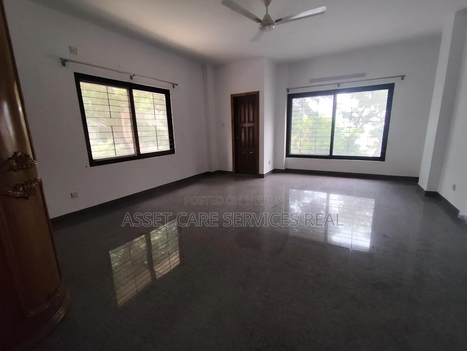 3500-Sqft Lake View Beautiful 4Bed Big Apartment Rent In Gulshan