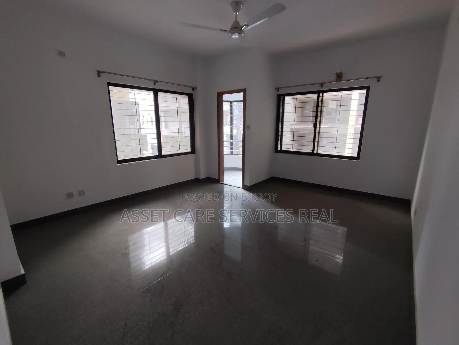 3500-Sqft Lake View Beautiful 4Bed Big Apartment Rent In Gulshan