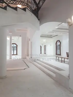 South-facing Four-plex Royal Palace on 31 Katha Land in Bashundhara for Sale