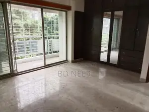 গুলশান ২-এ সুসজ্জিত সেমি-ফার্নিশড ৪ বেডরুমের অ্যাপার্টমেন্ট পাওয়া যাচ্ছে