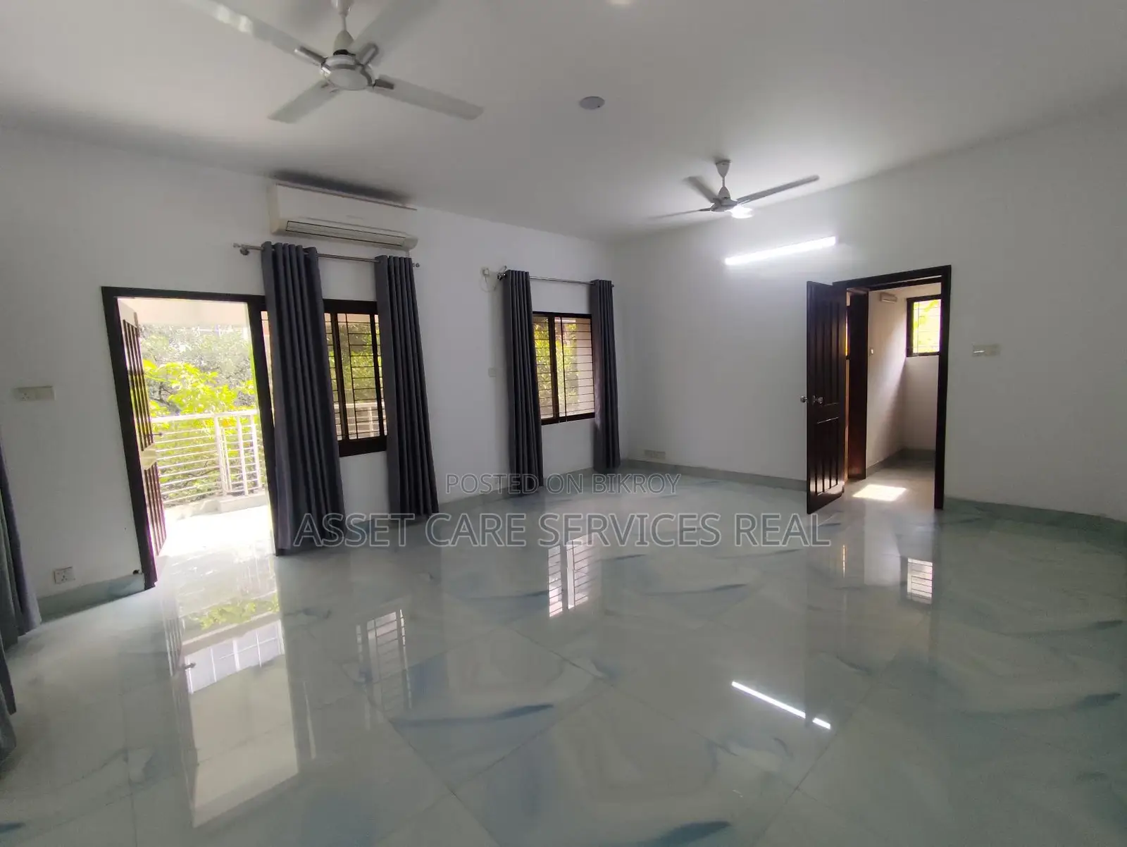 North Gulshan South Facing 4Bed Beautiful Apartment Rent