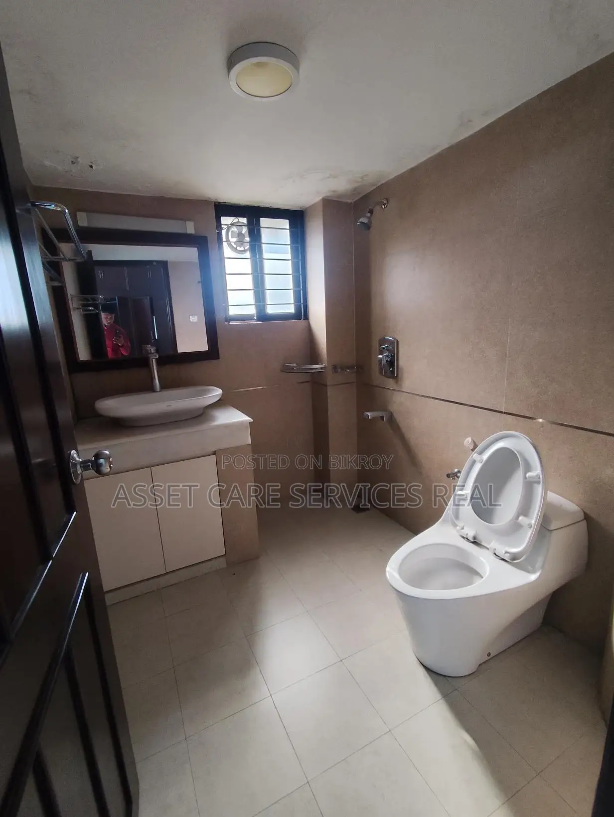 North Gulshan South Facing 4Bed Beautiful Apartment Rent