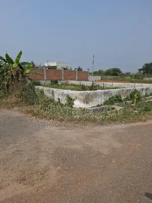 1.95 Cr 3 Katha Sector 9