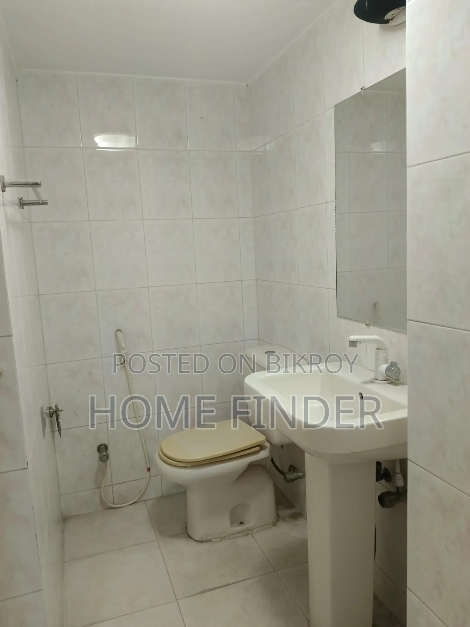 2300 Sqft Un-furnished Apartment For Rent In Gulshan