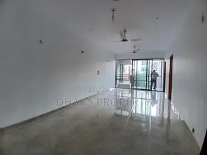 বনানী মডেল টাউনে ২৩০০ বর্গফুটের ৩ বেডরুমের ব্র্যান্ড নিউ বিলাসবহুল অ্যাপার্টমেন্ট ভাড়া হবে