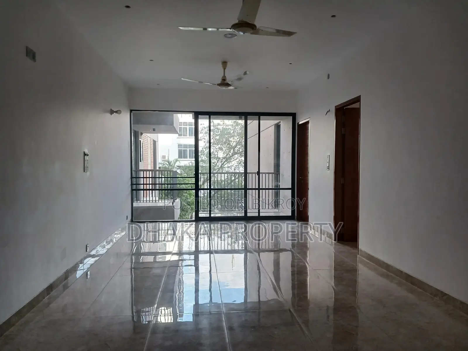 2300SqFt.3Bed Brand New Luxurious Apartment Rent At Banani Model Town
